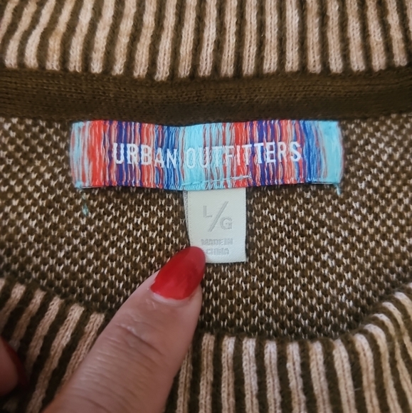 Urban Outfitters Unisex Landscape Crewneck Sweater L - Picture 6 of 9